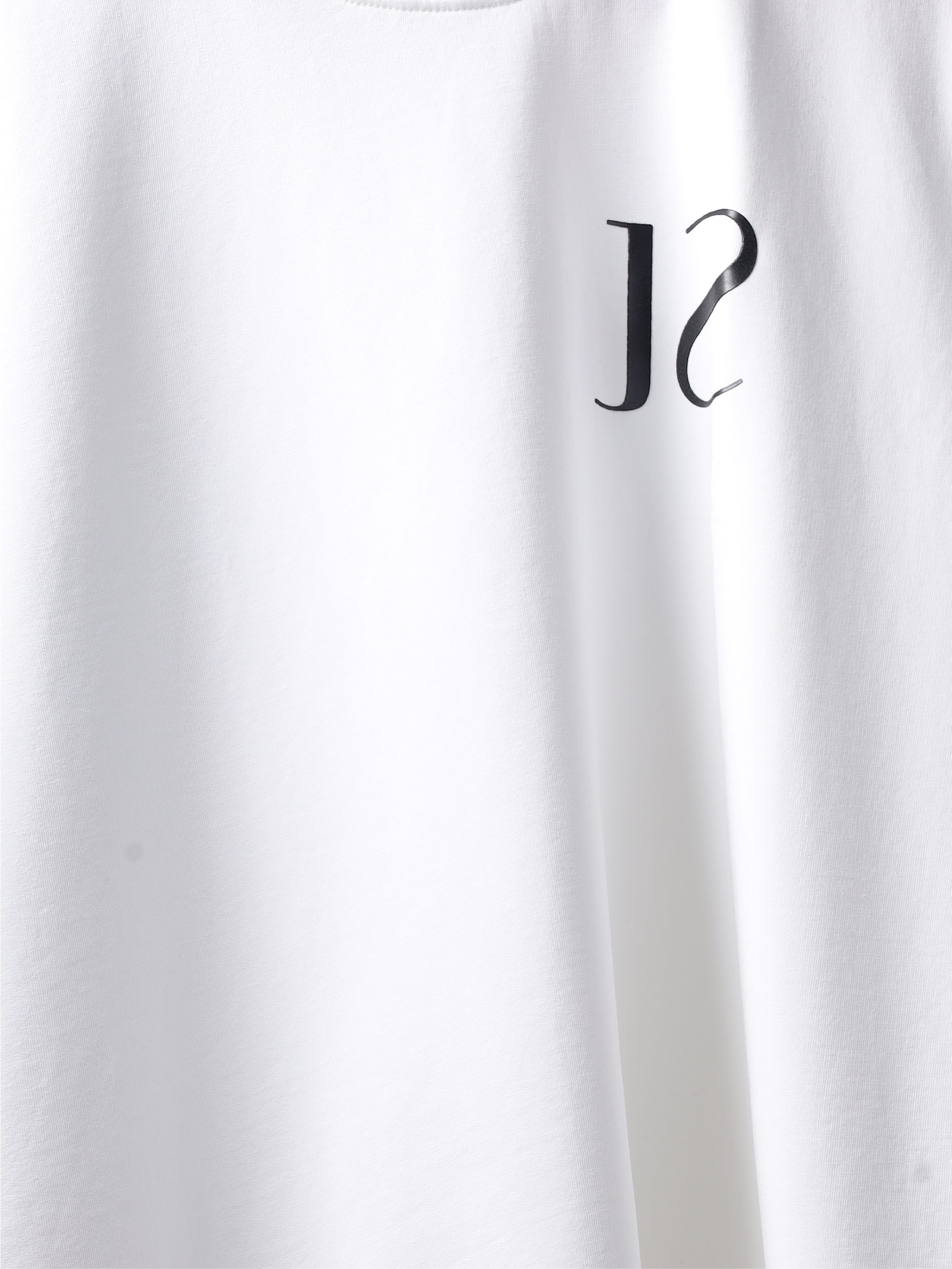 closeup of the White jayhues marque t-shirt front side.