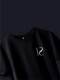 Black jayhues marque t-shirt with a white hd logo print on black background